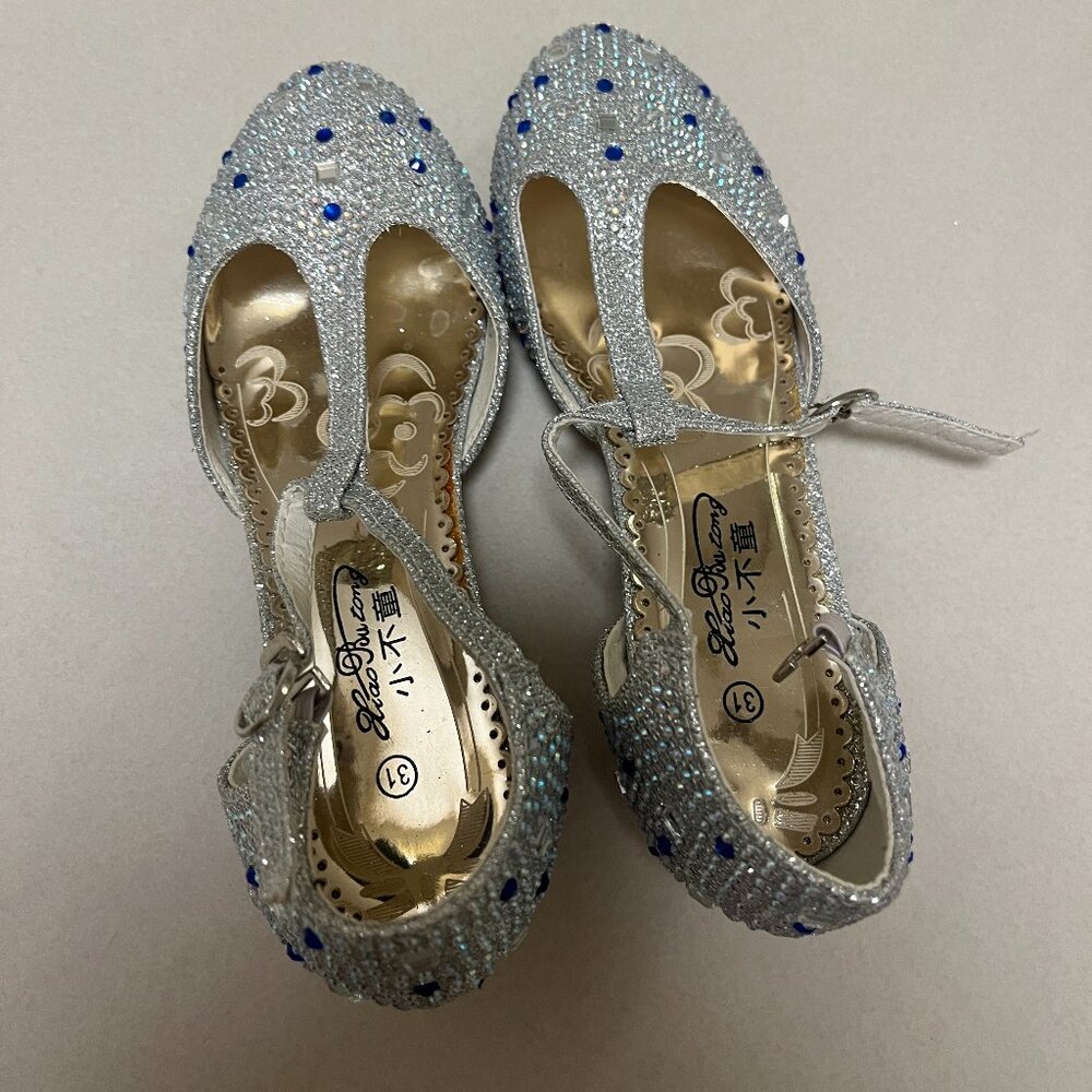 ✨ Girls Silver Glitter Dress Shoes – Size 31 (Fits Youth US 13–1) | Sparkly Rhin